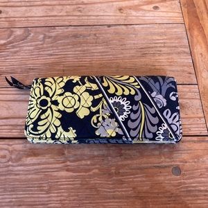 Vera Bradley Clutch Purse/Large Wallet
